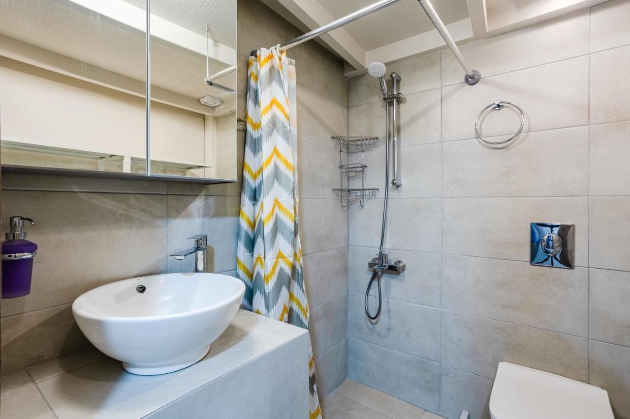 Uncover Kalamata'S Hidden Gem - Cosy City Nest Exterior photo